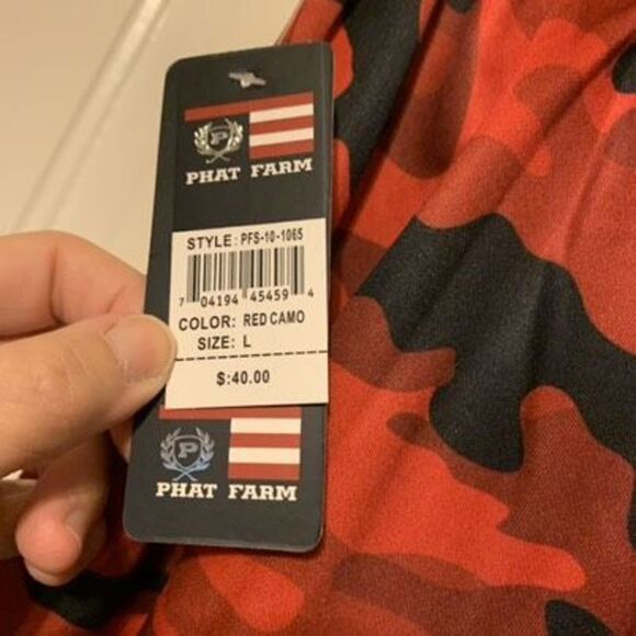 Pfat Farm Size Large Red Camouflage Shorts *New* - Picture 3 of 7